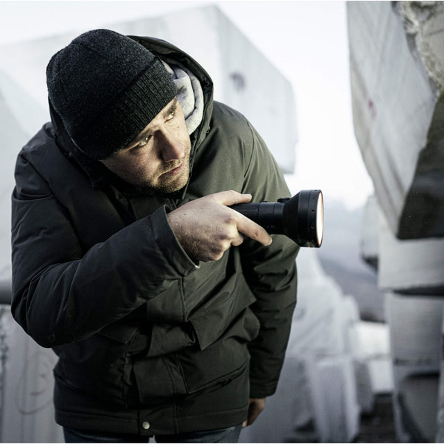 PRE-ORDER | P18R FLASHLIGHT – image 2