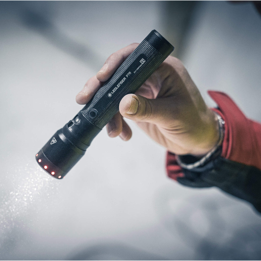 P7R FLASHLIGHT – image 5