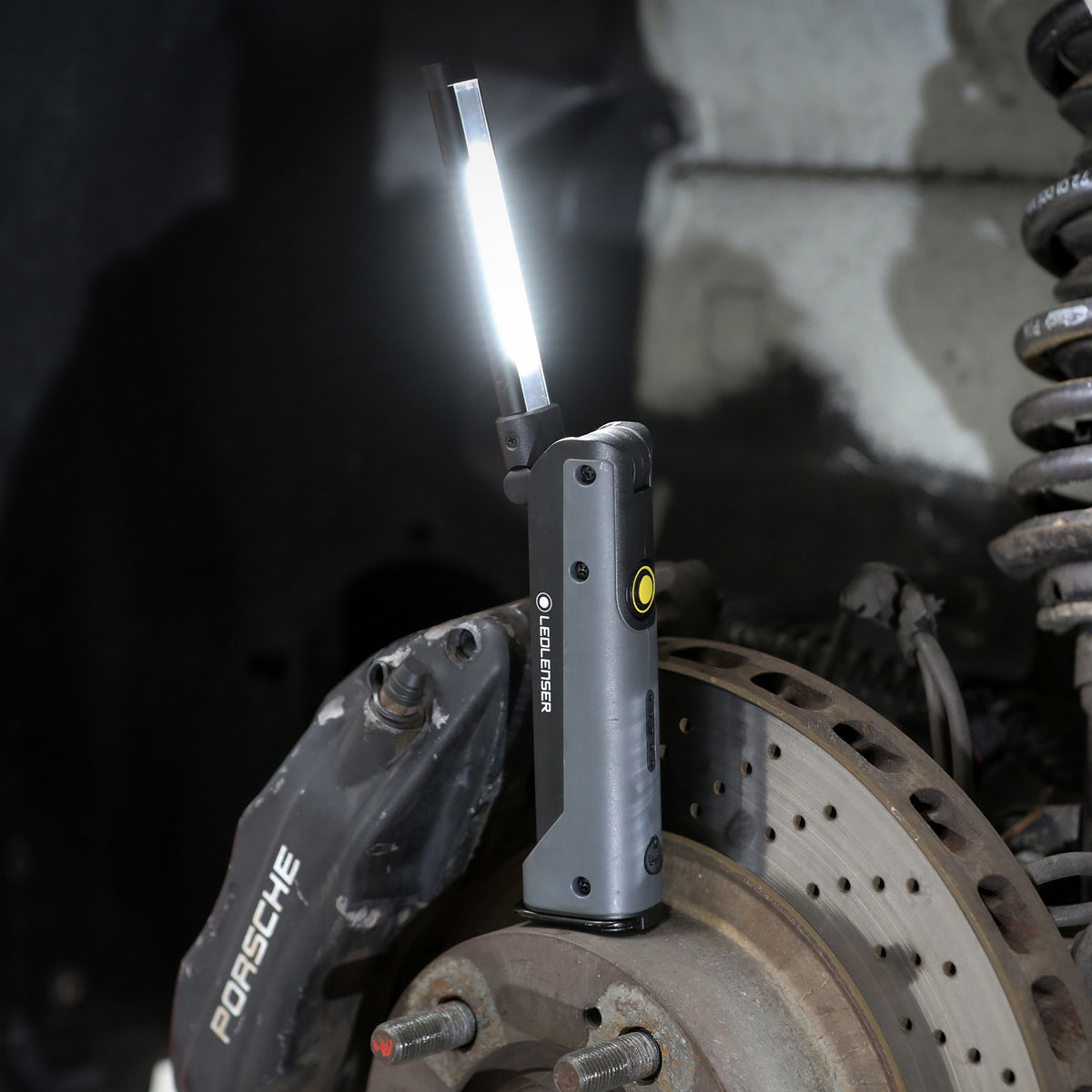 iW5R Flex Work Light